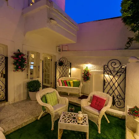 8 Lejlighedshotel